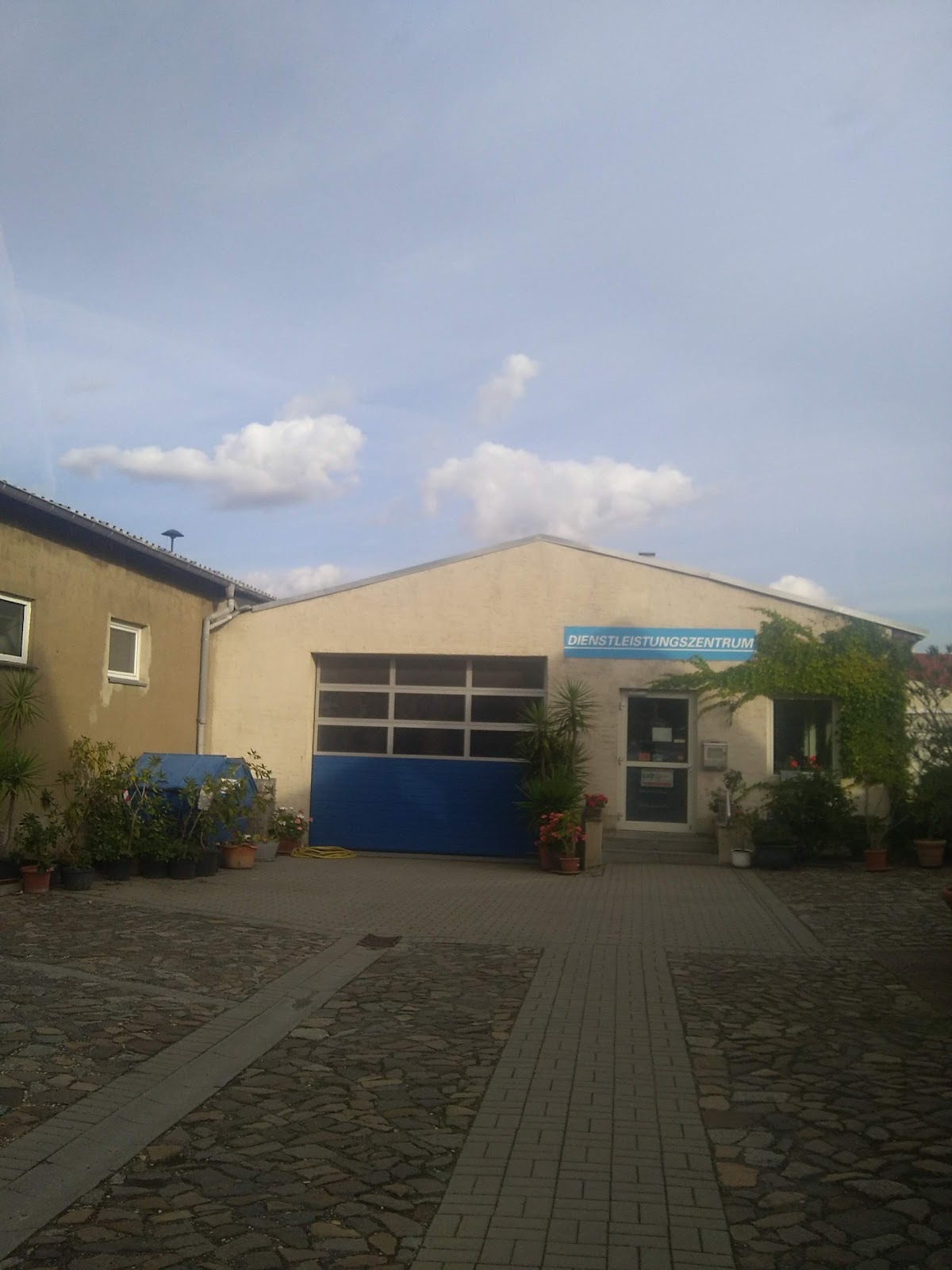 gp_69f9562d8276c