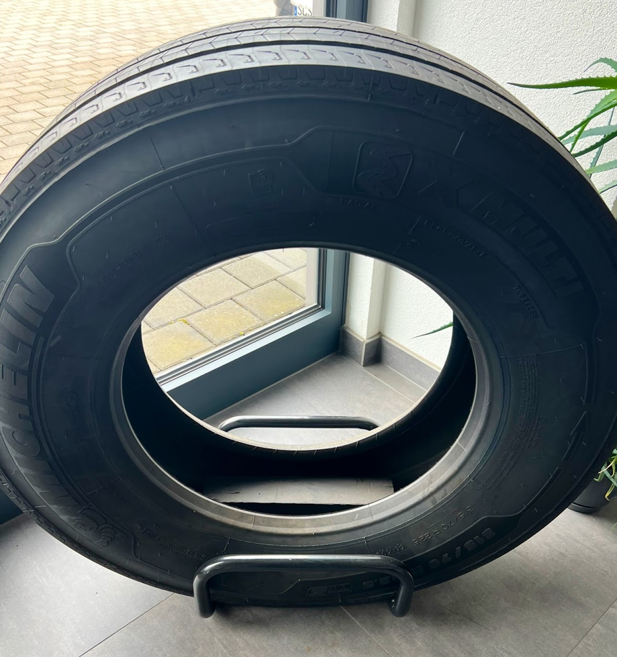 gp_69f961aeb9215